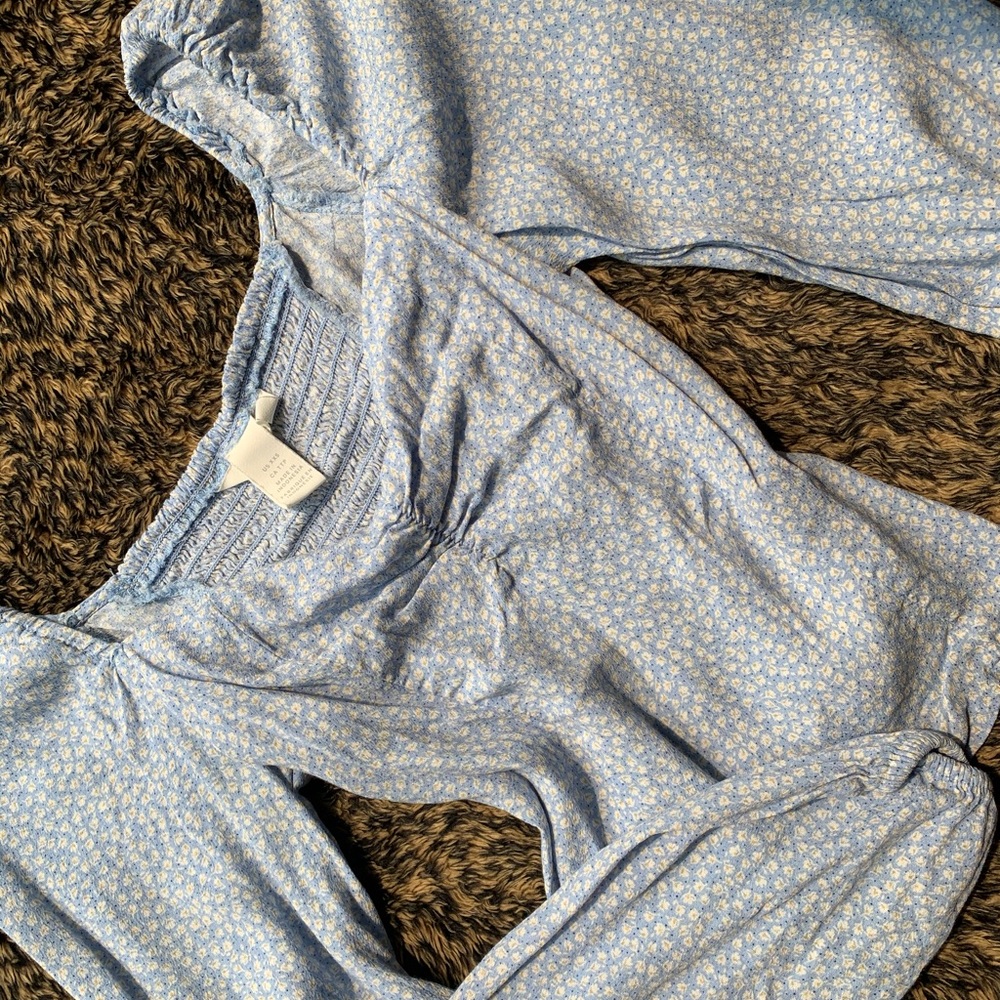 H&M crunched blue top